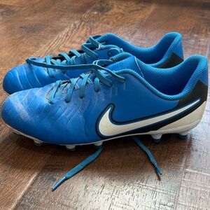 Nike Blue Athletic Soccer Cleats.